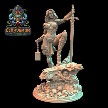Dreeina the Dragonslayer Miniature - by Claydemon Miniatures