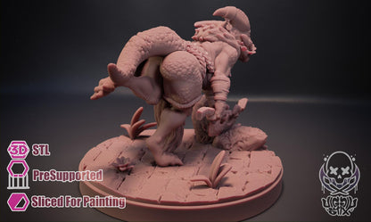Crazed Ramshackle Kobold Miniature - by Jigglystix