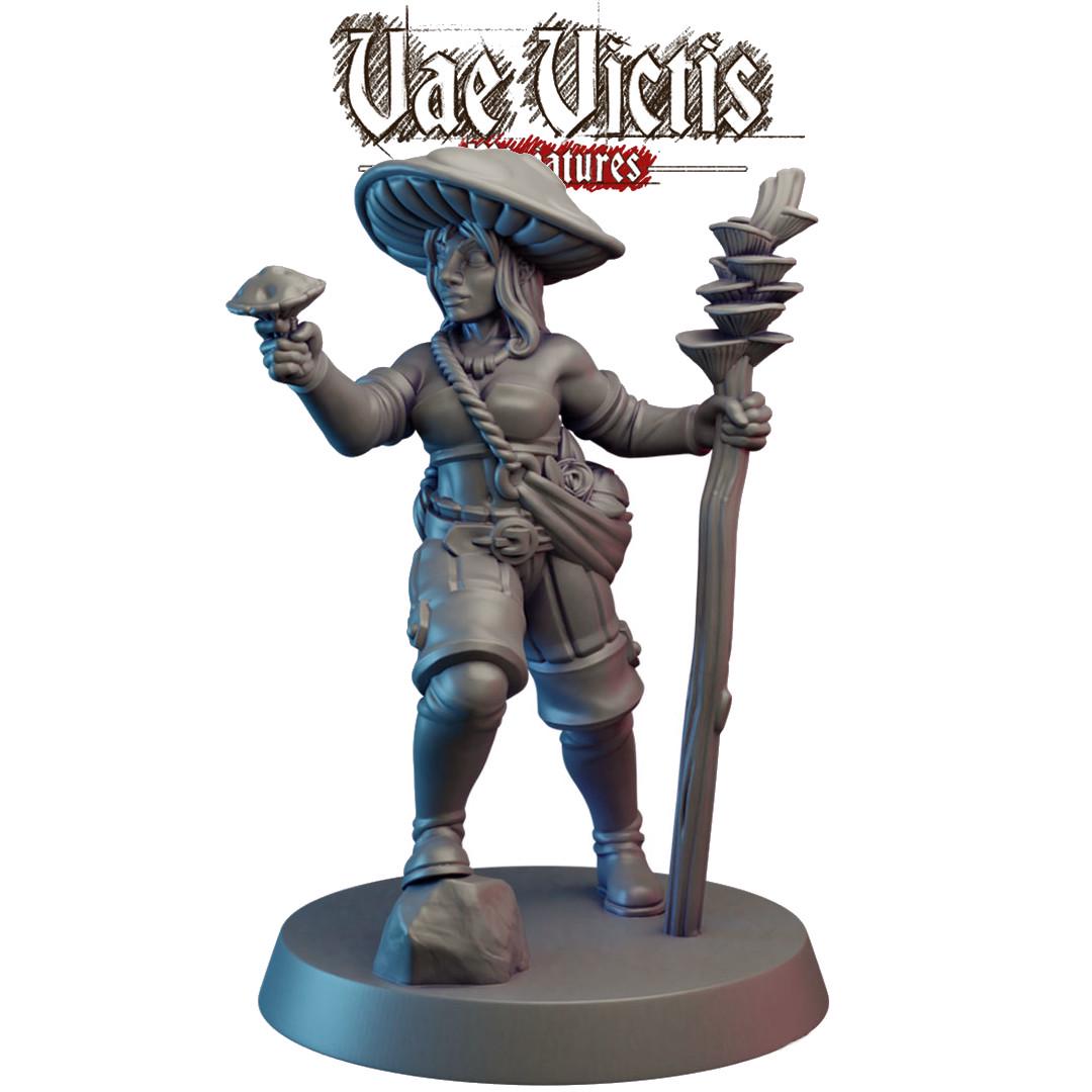 Circle of Spores Druid Miniature - by Vae Victis Miniatures
