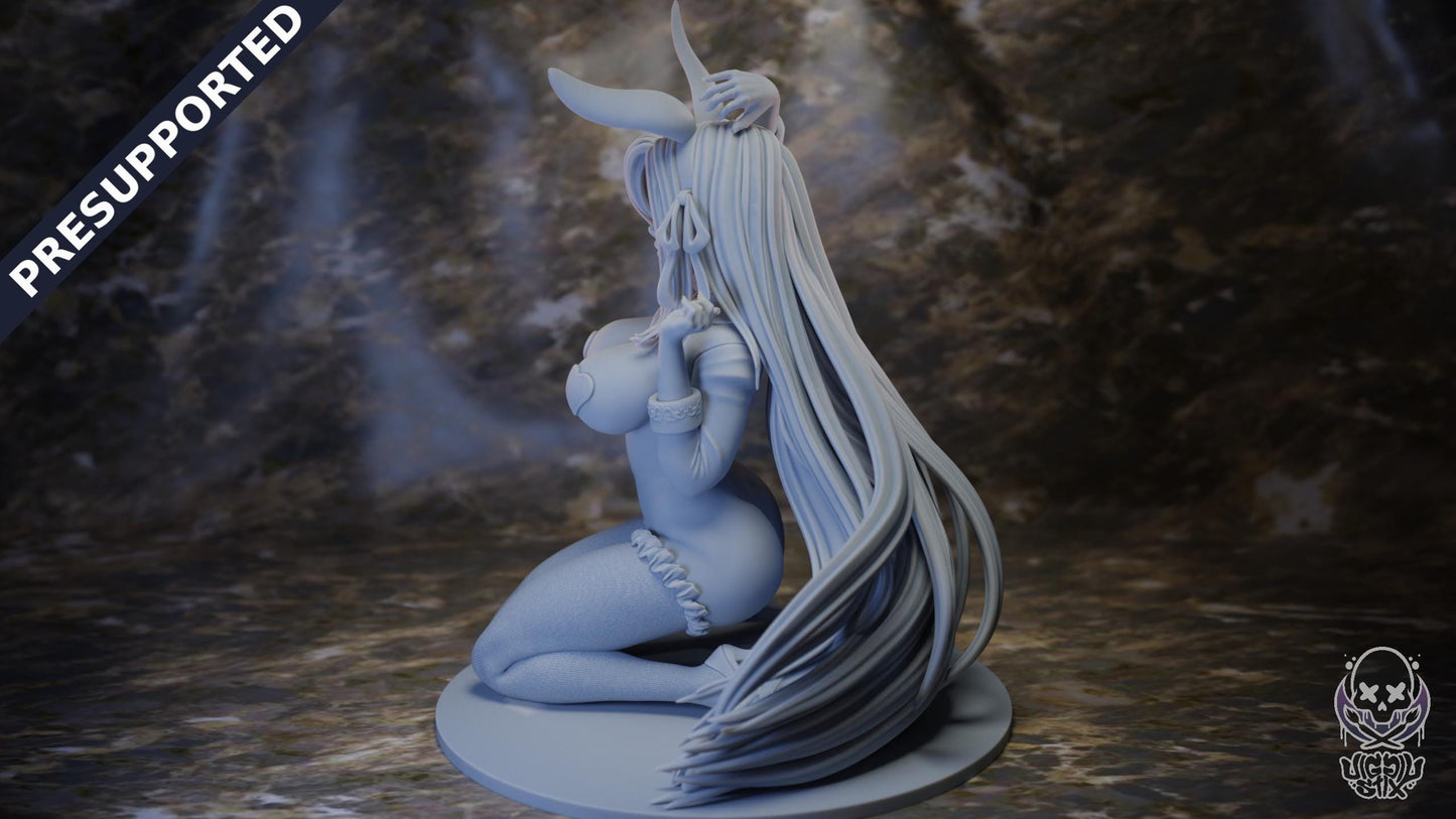 Battle Maid Bunny Girl Miniature - by Jigglystix