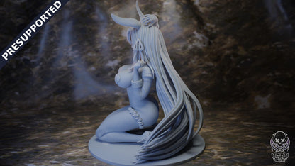Battle Maid Bunny Girl Miniature - by Jigglystix