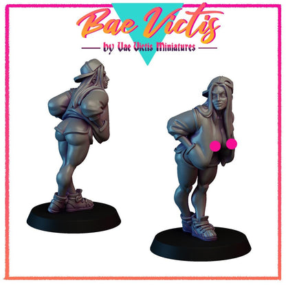 90s Girl Bae Victis Figurine - by Vae Victis Miniatures