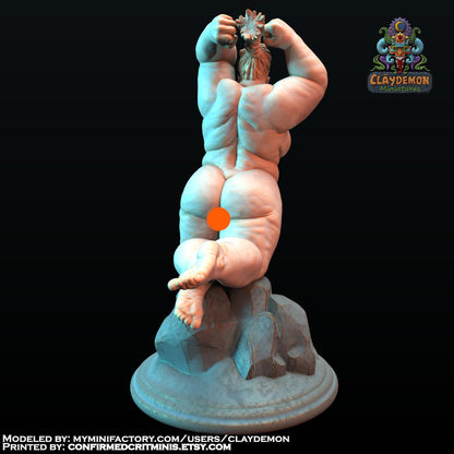 Wallbreaker Woman Miniature - by Claydemon Miniatures