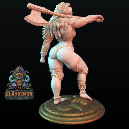 Vernina the Skullcrusher Warrior Woman Miniature - by Claydemon Miniatures
