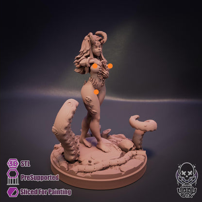 Eldritch Vessel Pinup Miniature - by Jigglystix