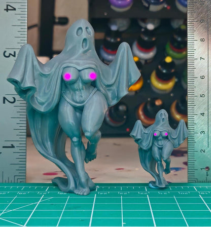 Spooky Ghost Bae Victis Figurine - by Vae Victis Miniatures