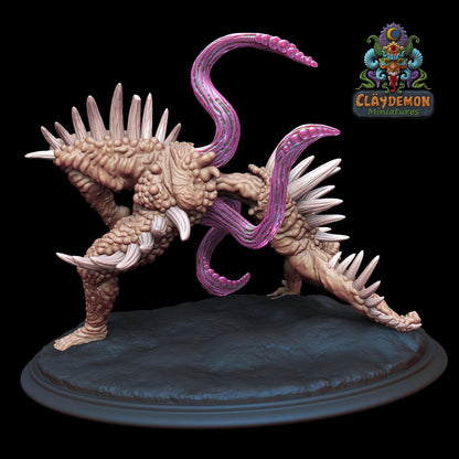 Marrow Thistle Crawler Miniature - by Claydemon Miniatures