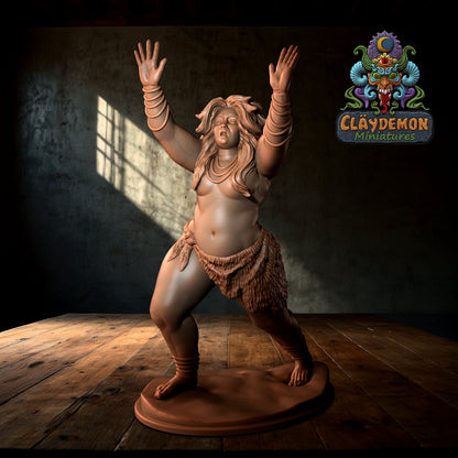 Priestess Ysmena Miniature - by Claydemon Miniatures